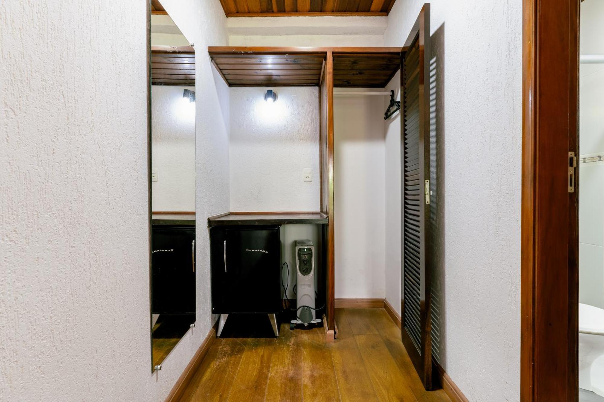Velinn Pousada Vila Floratta Campos do Jordao Phòng bức ảnh